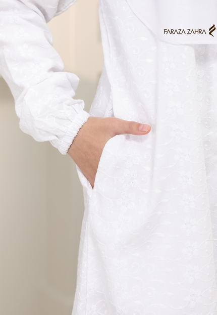 Faraza Zahra Jubah Terus Sulam Penuh| Koleksi Remaja & Kanak-kanak Umrah Haji | Material Japanese Cotton yang lembut dan selesa