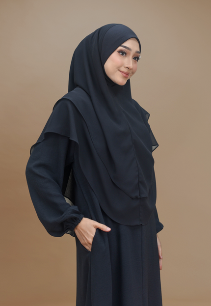 Faraza Zahra Jubah Terus Umrah - Ironless