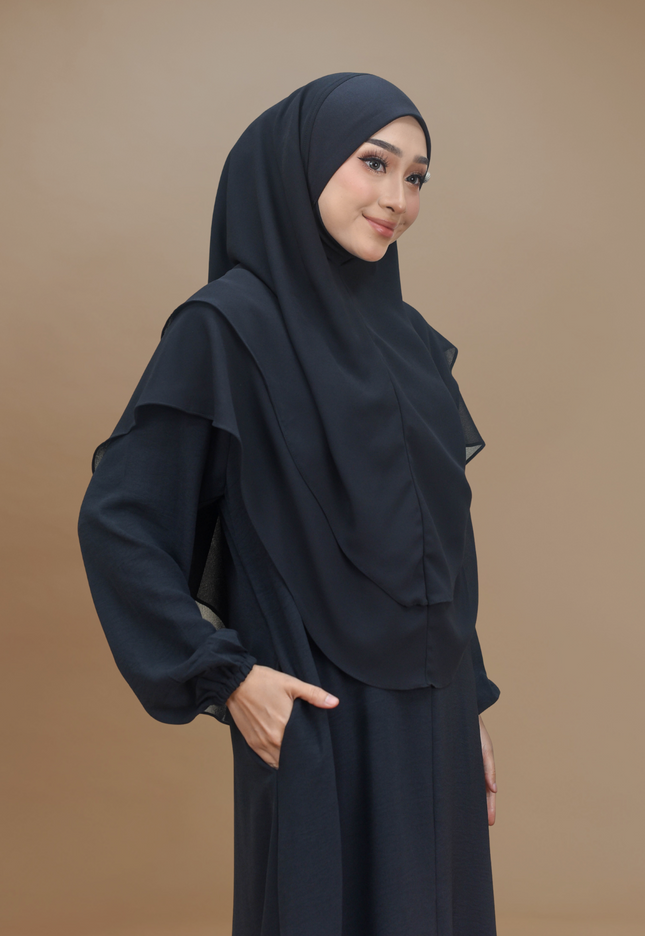 Faraza Zahra Jubah Terus Umrah - Ironless