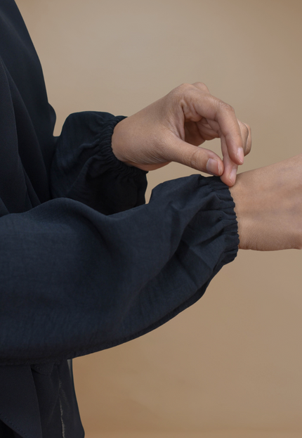 Faraza Zahra Jubah Terus Umrah - Ironless