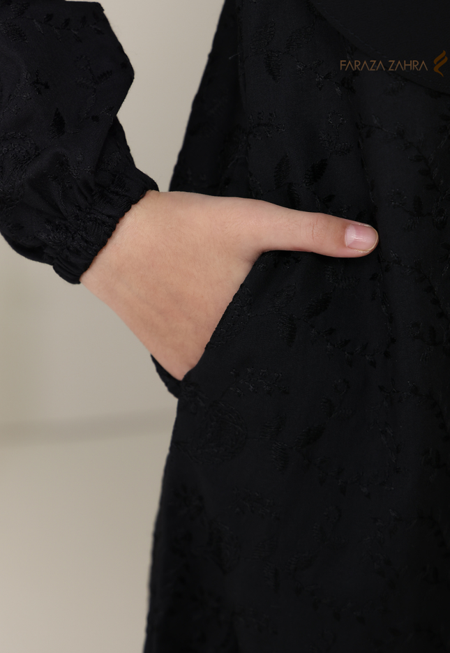 Faraza Zahra Jubah Terus Sulam Penuh| Koleksi Remaja & Kanak-kanak Umrah Haji | Material Japanese Cotton yang lembut dan selesa