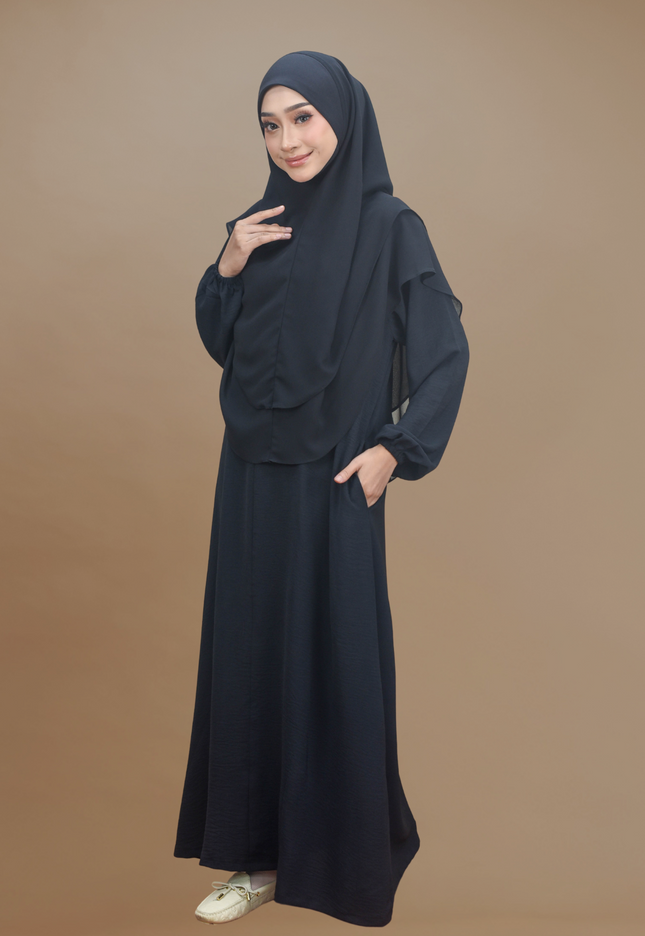 Faraza Zahra Jubah Terus Umrah - Ironless