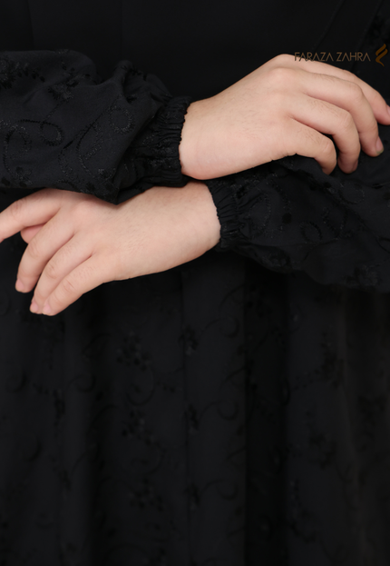 Faraza Zahra Jubah Terus Sulam Penuh| Koleksi Remaja & Kanak-kanak Umrah Haji | Material Japanese Cotton yang lembut dan selesa