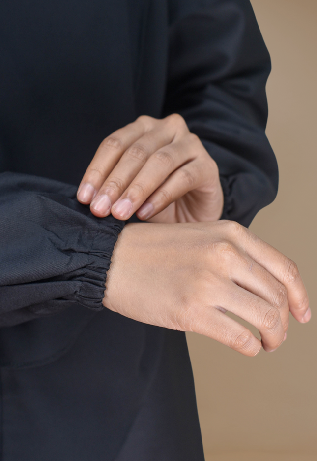 Faraza Zahra Jubah Terus Umrah -  Sulam Bunga
