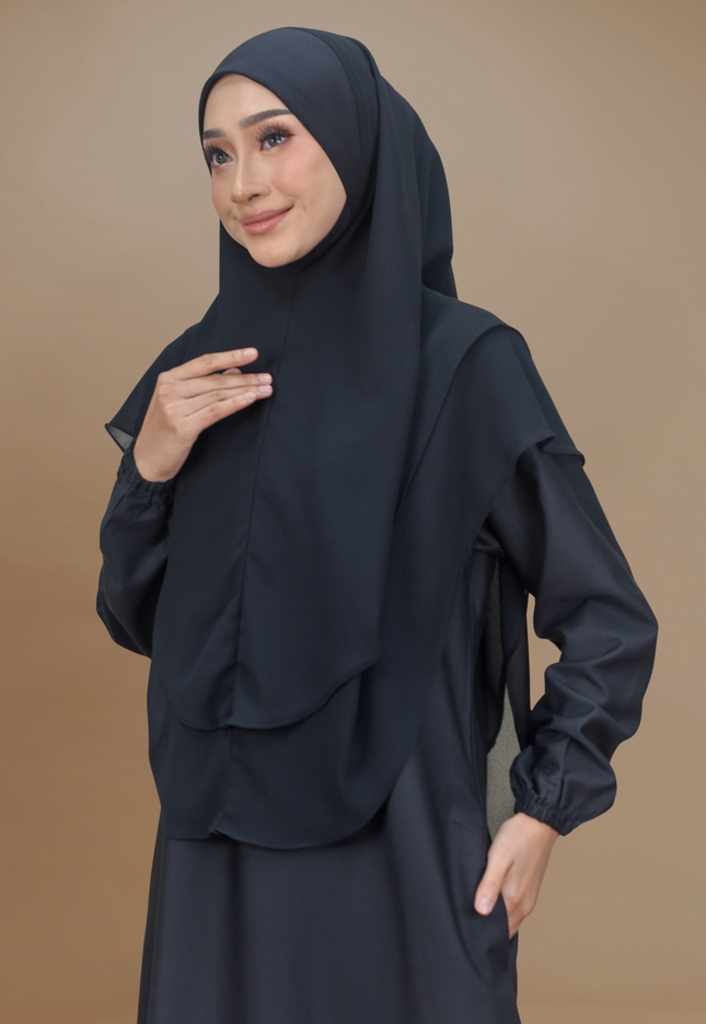 Faraza Zahra Jubah Terus Umrah -  Sulam Bunga