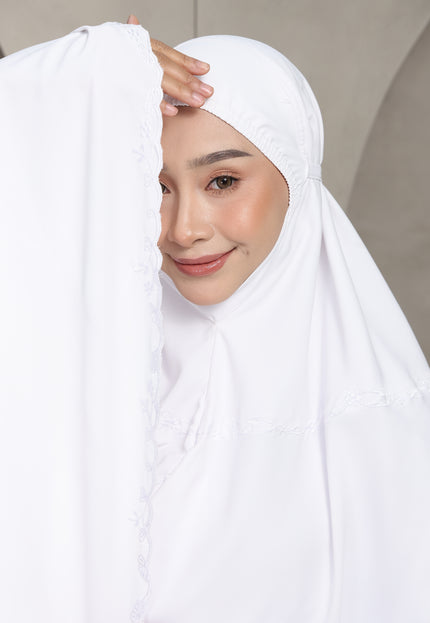 Faraza Zahra Telekung Yasmeen (Soft Silk) in Pure White