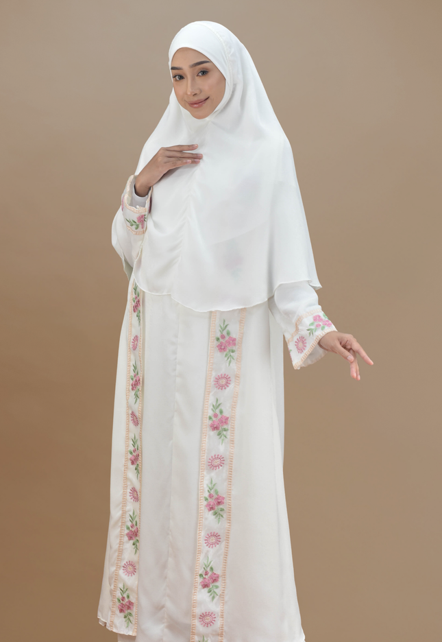Faraza Zahra Jubah Abaya Umrah - Abaya Salsabilah in Off White
