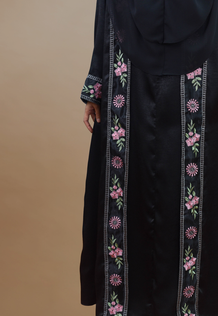 Faraza Zahra Jubah Abaya Umrah - Abaya Salsabilah in Black(Hitam)