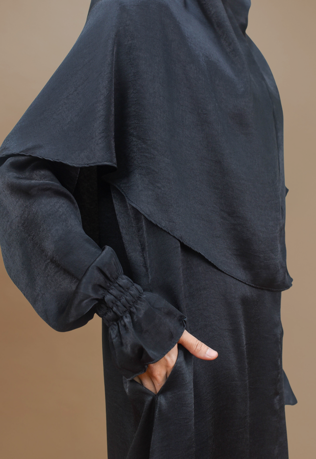 Faraza Zahra Jubah Umrah Muslimah - Set Serra in Black