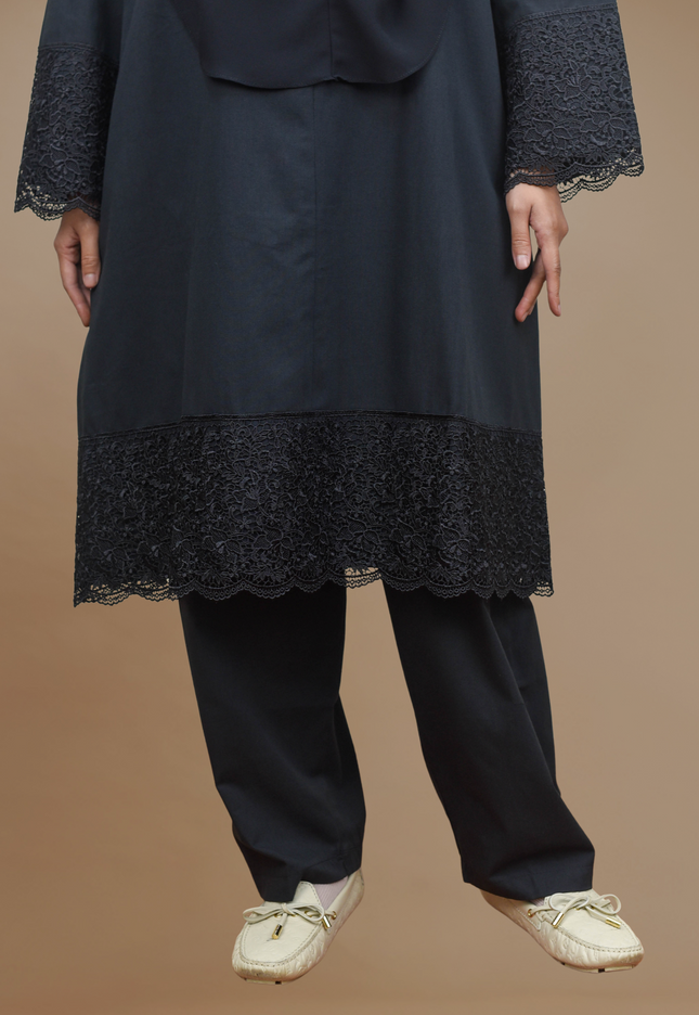 Faraza zahra Jubah Seluar Umrah - Cotton Renda Tebal