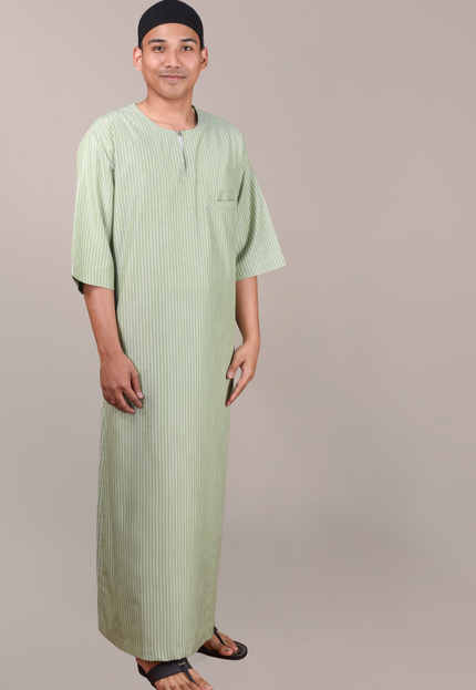 Faraza Zahra Jubah Sufyan in Moss Green