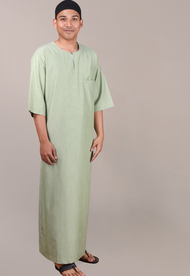 Faraza Zahra Jubah Sufyan in Moss Green