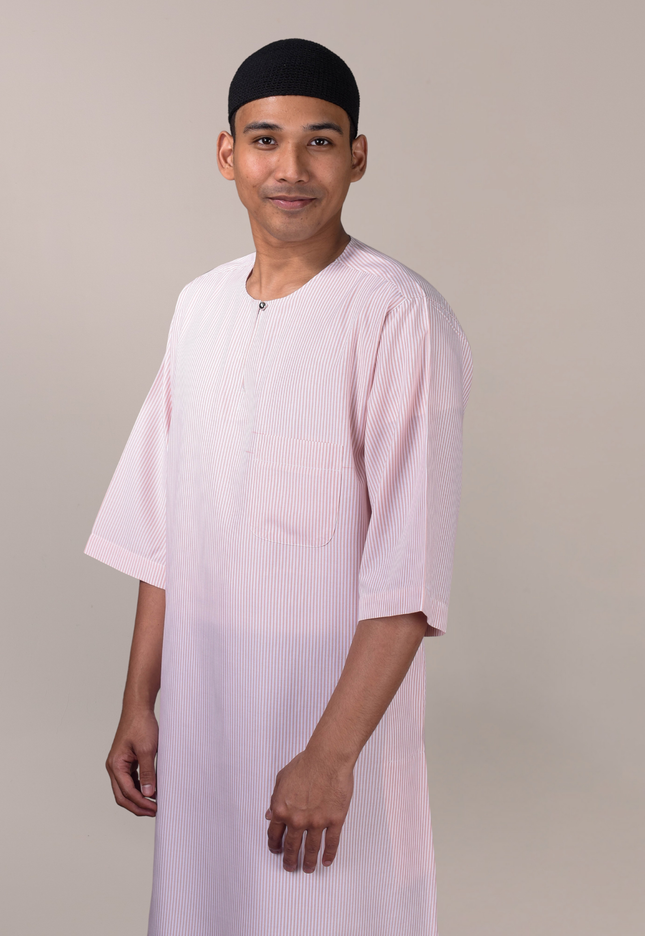 Faraza Zahra Jubah Sufyan in Pink