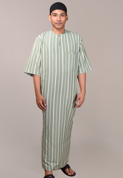 Faraza Zahra Jubah Safwan in Moss Green
