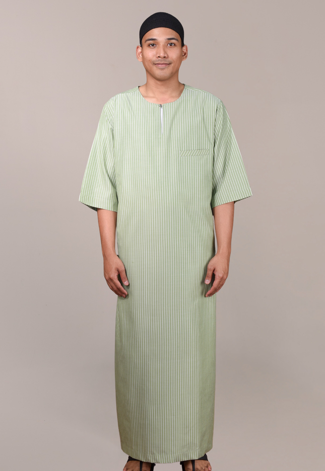 Faraza Zahra Jubah Sufyan in Moss Green