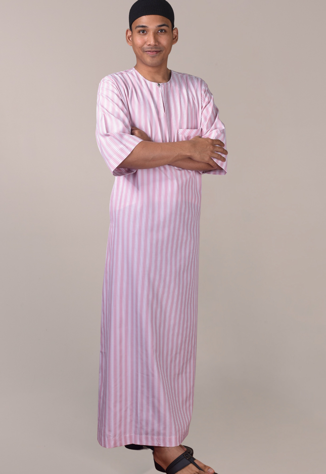 Faraza Zahra Jubah Safwan in Pink