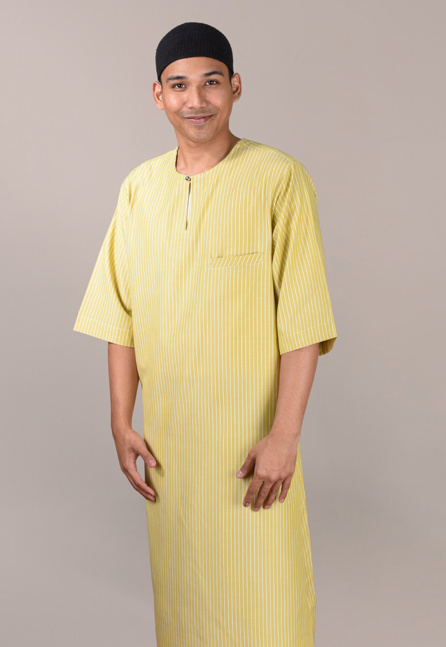 Faraza Zahra Jubah Sufyan in Mustard