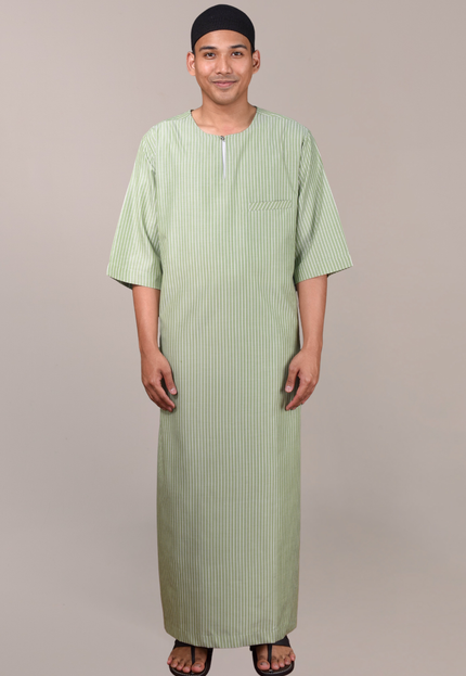 Faraza Zahra Jubah Sufyan in Moss Green