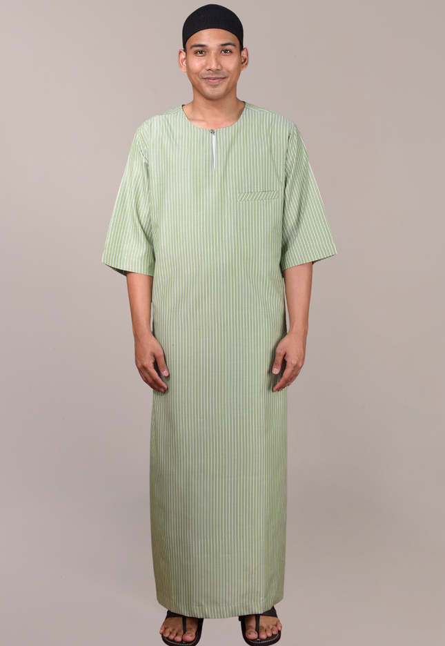 Faraza Zahra Jubah Sufyan in Moss Green