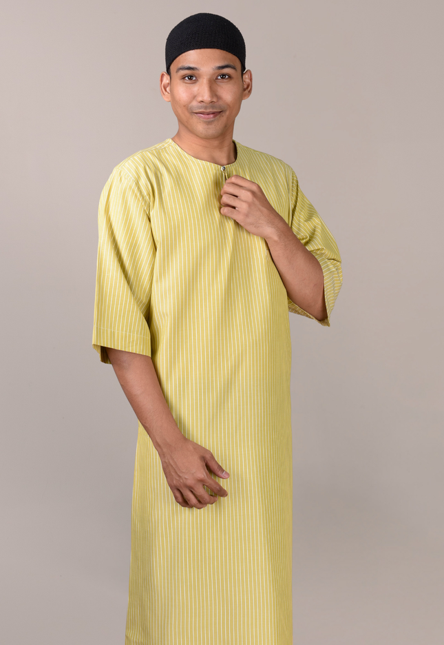 Faraza Zahra Jubah Sufyan in Mustard