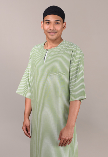 Faraza Zahra Jubah Sufyan in Moss Green