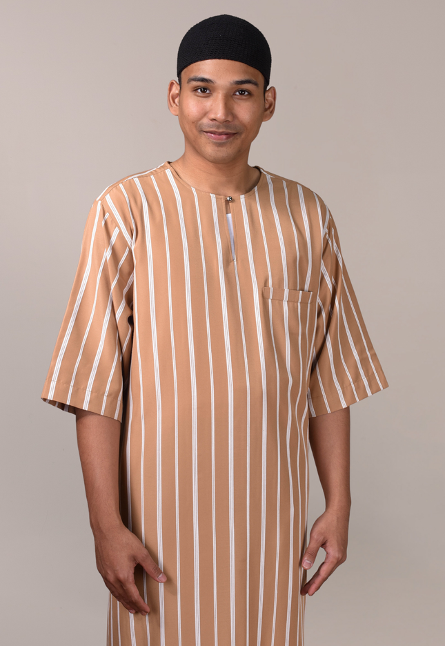 Faraza Zahra Jubah Safwan in Soft Brown
