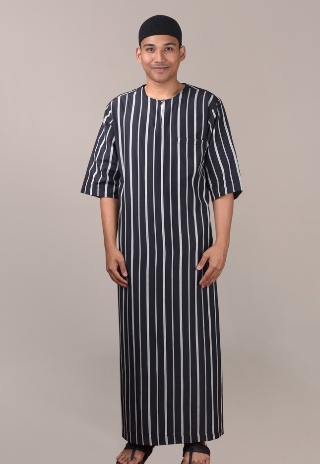 Faraza Zahra Jubah Safwan in Black