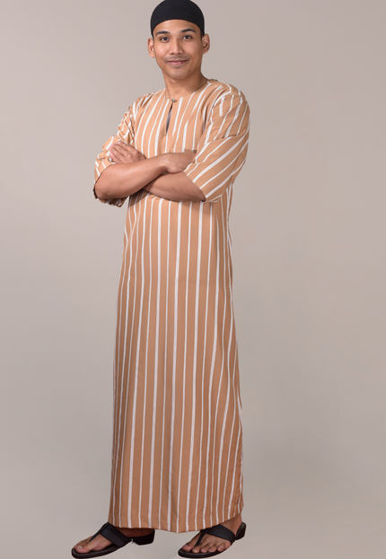 Faraza Zahra Jubah Safwan in Soft Brown