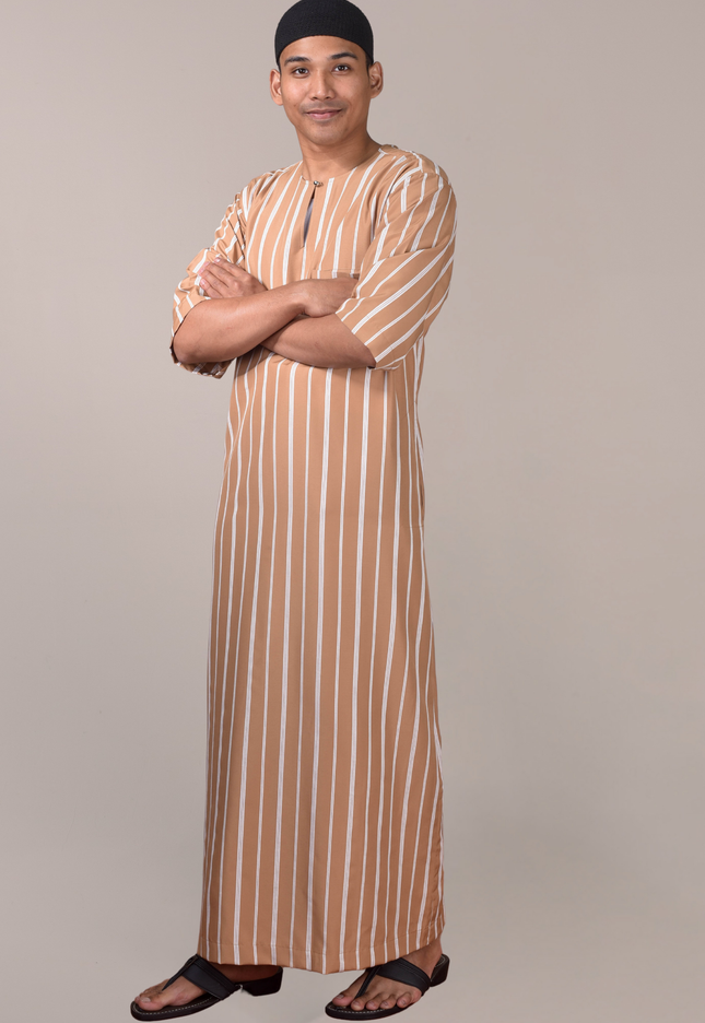 Faraza Zahra Jubah Safwan in Soft Brown