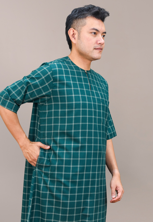 Faraza Zahra Jubah Bahaman in Emerald Green