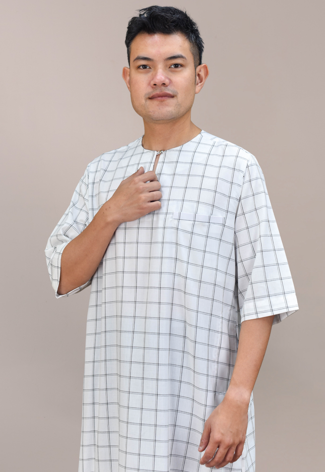 Faraza Zahra Jubah Bahaman in White(Putih)