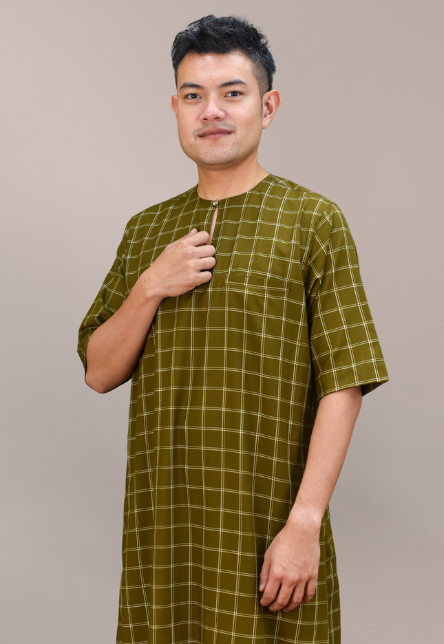 Faraza Zahra Jubah Bahaman in Olive
