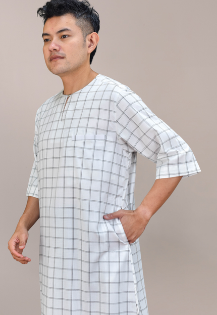 Faraza Zahra Jubah Bahaman in White(Putih)