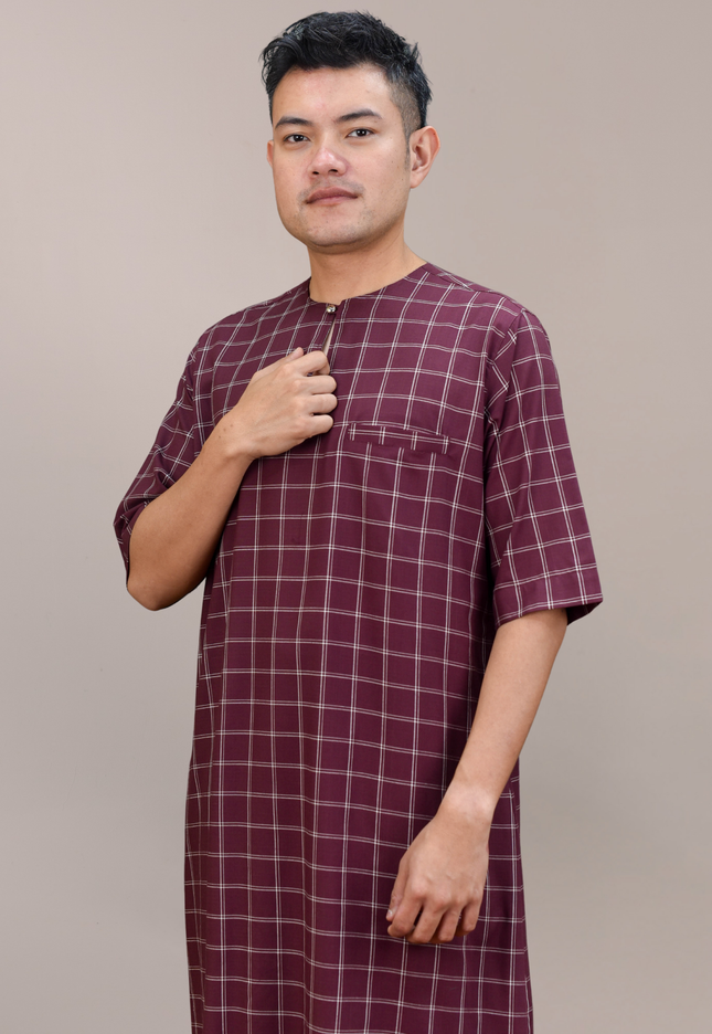 Faraza Zahra Jubah Bahaman in Burgundy