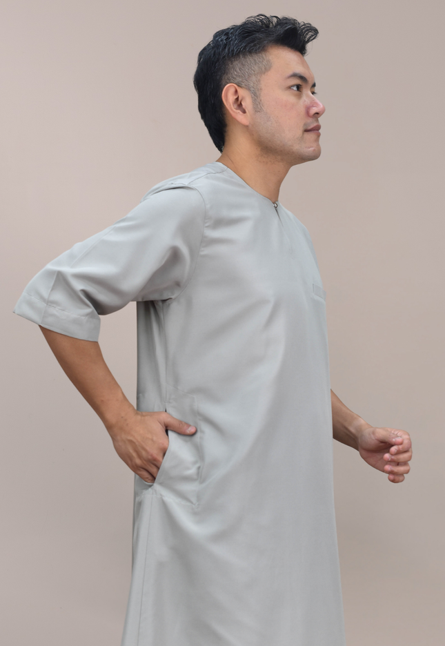 Faraza Zahra Jubah Safir in Grey