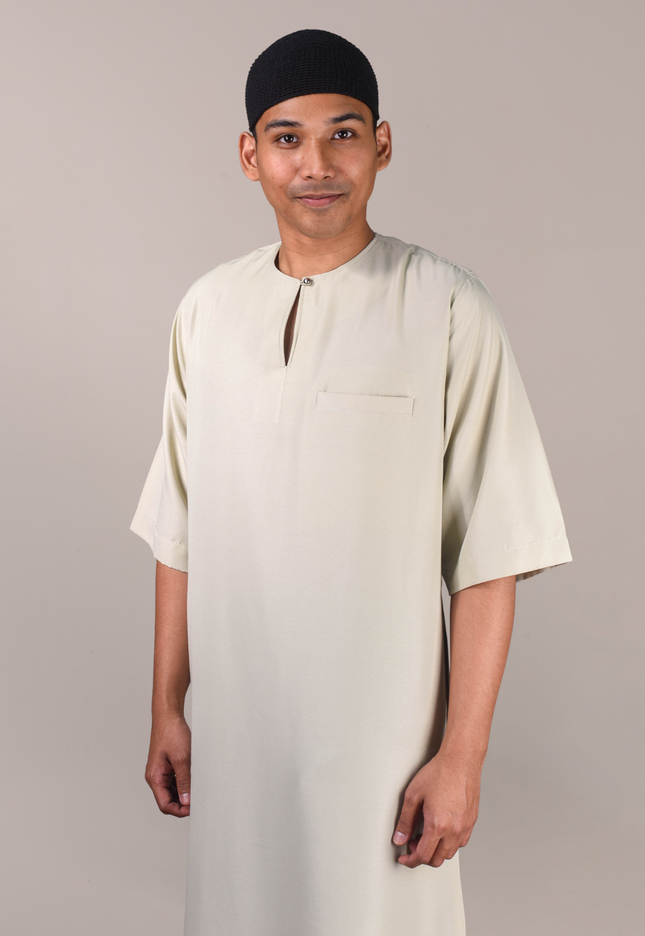 Faraza Zahra Jubah Safir in Nude