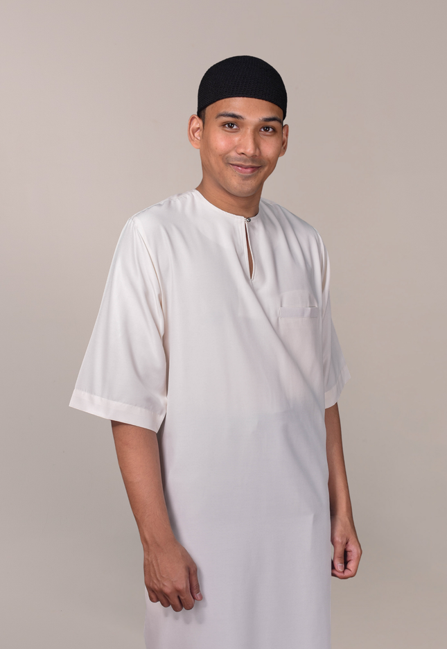 Faraza Zahra Jubah Safir in Beige