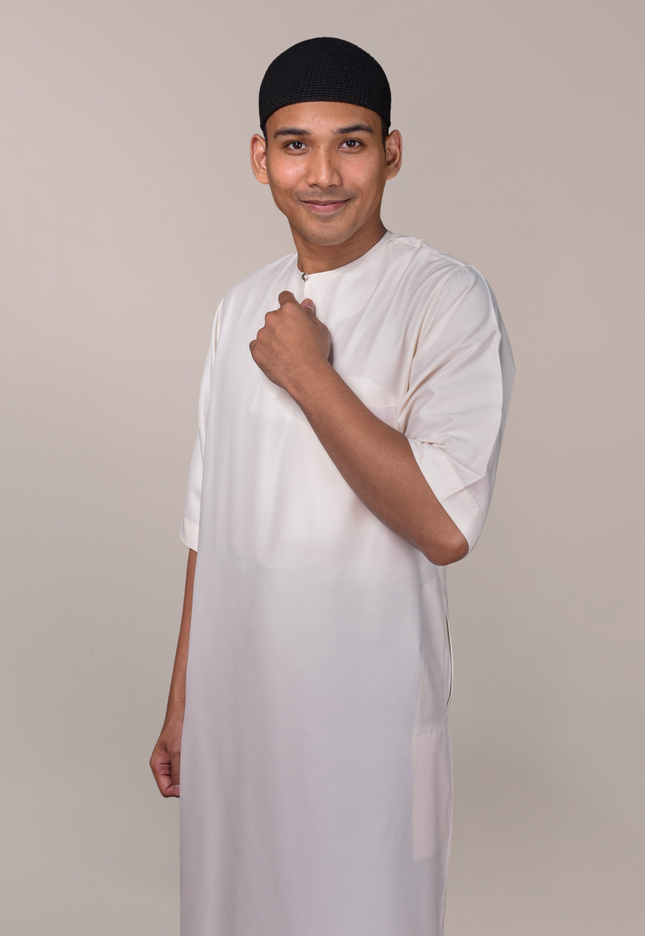 Faraza Zahra Jubah Safir in Beige