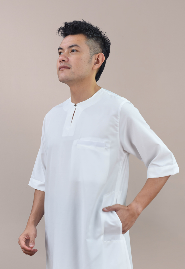 Faraza Zahra Jubah Safir in White(Putih)