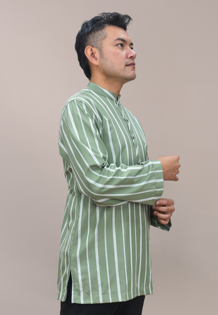 Faraza Zahra Kurta - Safwan in Moss Green