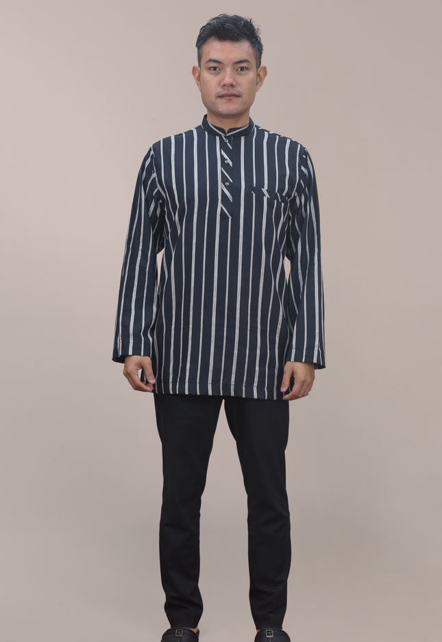 Faraza Zahra Kurta - Safwan in Black