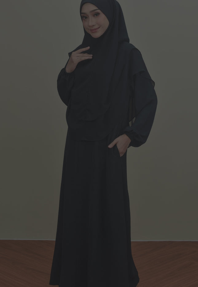 Faraza Zahra Jubah Terus Umrah - Ironless