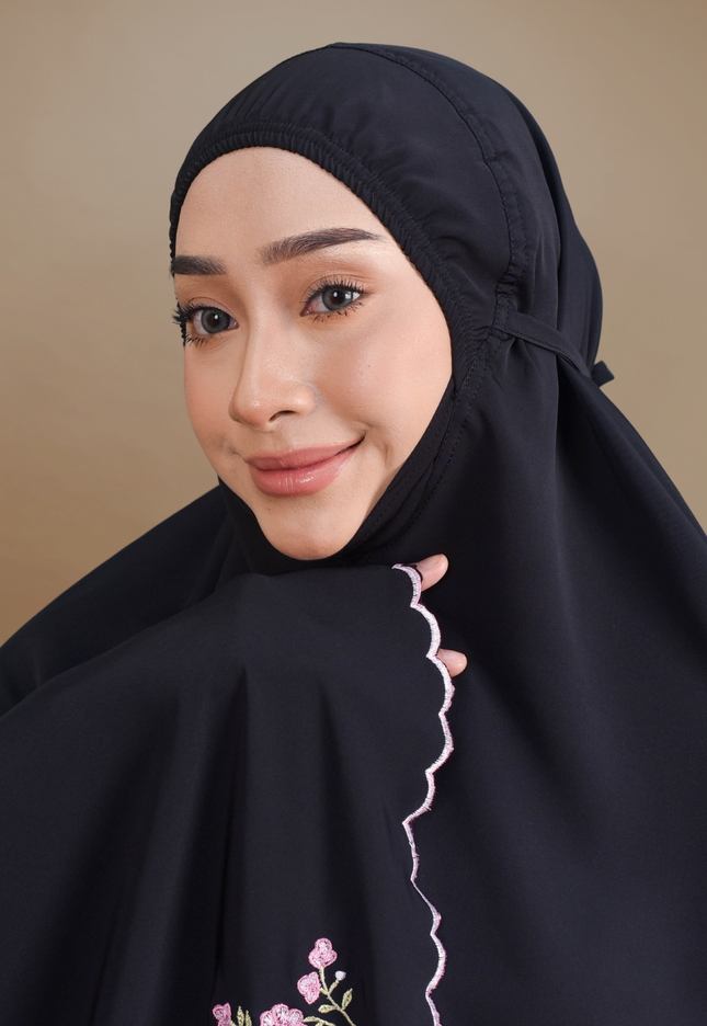 Faraza Zahra Telekung Rosella in Black (Hitam)